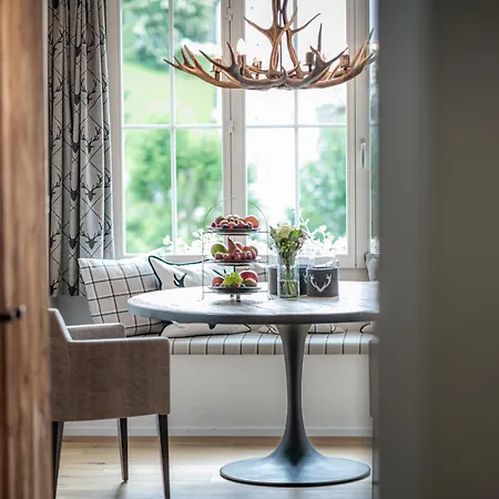 Adula فندق فيلمز