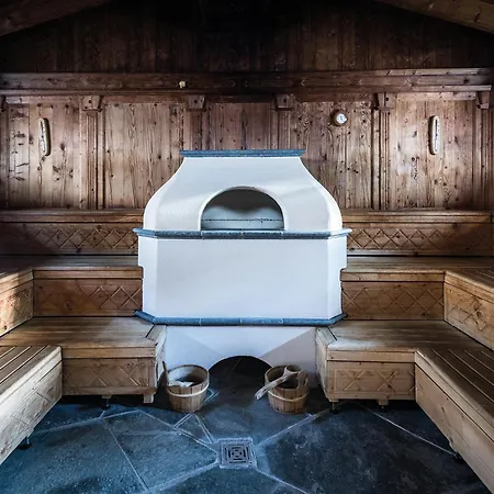 فندق Adula فيلمز