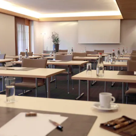 Adula فندق فيلمز