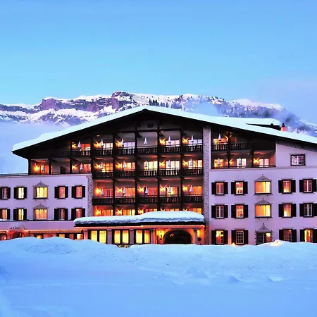 Hotel Adula 4*